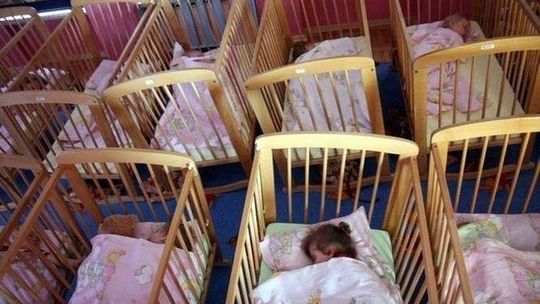 Lublin: Nie zdążą z remontem żłobka. Co rodzice z robią z dziećmi?