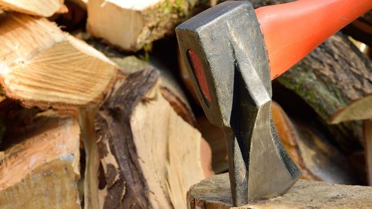 Lublin. Nie zwracaj uwagi sąsiadowi, bo możesz oberwać siekierą