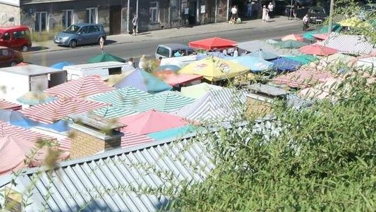 Lublin: Nowa hala targowa w zawieszeniu. "Część ludzi chce, część nie chce"