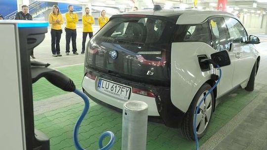 Lublin: Nowoczesna stacja przy IKEA już działa. Całkiem za darmo!