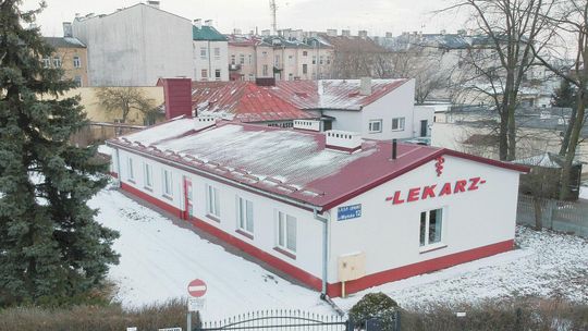 Lublin: Nowy blok w starej dzielnicy. Obok może być hipermarket