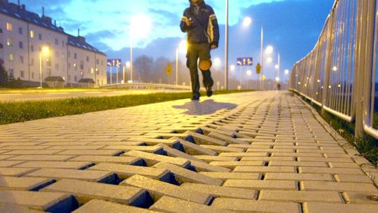 Lublin: Nowy chodnik, a już do naprawy