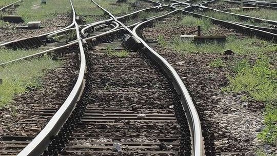 Lublin: Około 20-letni mężczyzna zginął pod kołami pociągu