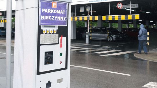 Lublin: Parking przy popularnym hipermarkecie będzie płatny. Ile zapłacą kierowcy?