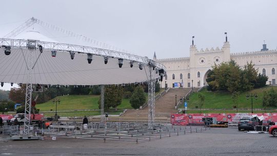 Lublin: Plac Zamkowy niedostępny dla kierowców. Ratusz nie zmieni oznakowania