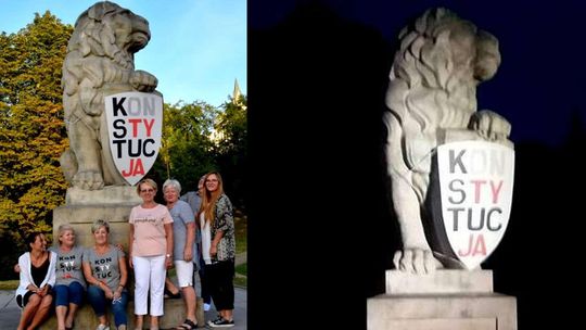 Lublin: Pomnik lwa z tarczą z napisem "Konstytucja"