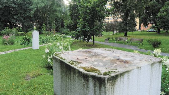 Lublin: Popiersia zniknęły. Skwer na kampusie UMCS do remontu