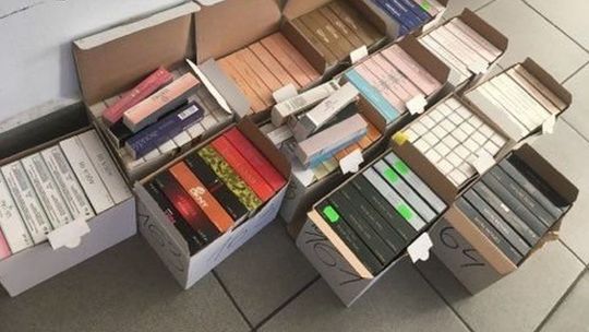 Lublin: Prawie 500 podrobionych perfum w mieszkaniu 60-latki