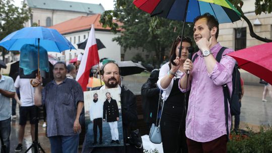 "Lublin przeciw przemocy! Solidarnie z Białymstokiem". Happening na pl. Litewskim [wideo]