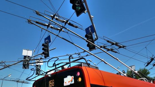 Lublin: Przedłużają trakcję trolejbusową, utrudnienia w ruchu na Czechowie