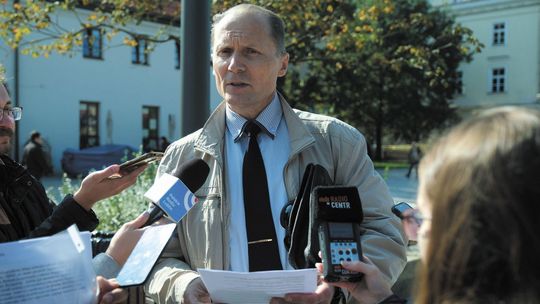 Lublin: Przez 7 lat krążył z ankietami i pytał mieszkańców o problemy osiedli. Przedstawił wnioski