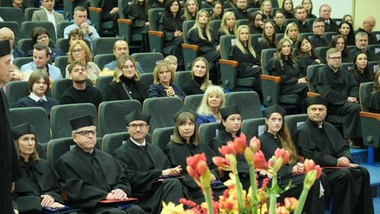 Lublin: Przybyło doktorów. 74 osoby odebrały dyplomy