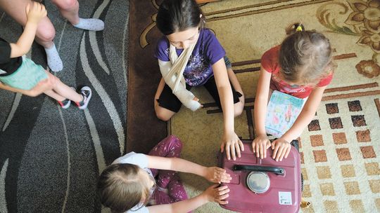 Lublin: Rodzina z piątką dzieci nie ma już nawet prądu. Ale jest szansa na mieszkanie interwencyjne