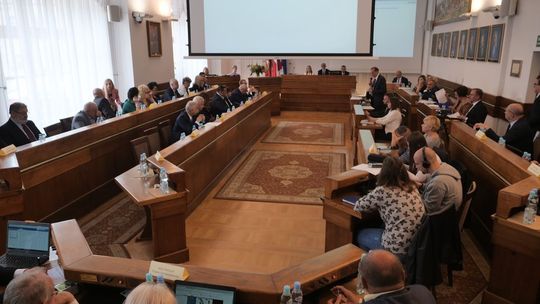 Lublin. Sposób na oszczędności? Odchudzić komisję od alkoholu