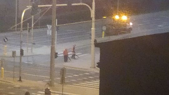 Lublin. Środek nocy, panowie z dmuchawami hałasują pod oknami. A na Mazowszu już zakazali takiego sprzętu