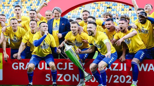 Lublin świętuje awans Motoru. Otwarty autobus i feta z kibicami pod Areną