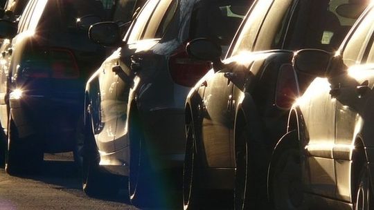 Lublin: Szedł i rysował samochody. Wpadł przez monitoring