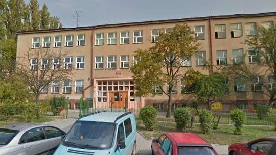 Lublin: Sześć uczennic podstawówki trafiło do szpitala. Czym się zatruły?