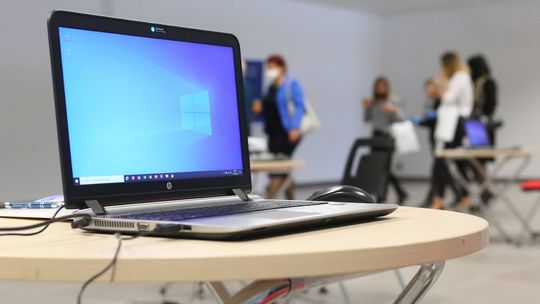 Lublin: Szkołom brakuje informatyków. Ratusz ma na to sposób