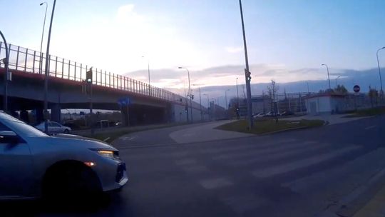 Lublin: To już kolejna niebezpieczna sytuacja na tym skrzyżowaniu [wideo]