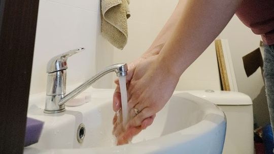 Lublin: To mogła być jej ostatnia kąpiel. Dziewczyna podtruła się tlenkiem węgla