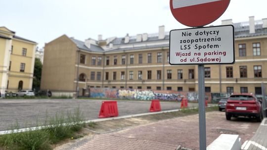 Lublin. Tu przez 40 lat stał znany supermarket. Teraz pojawią się parkomaty