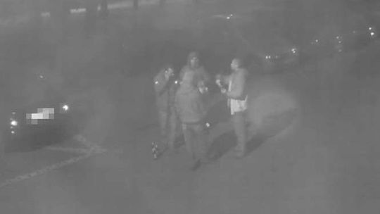 Lublin: Ukradli kamerę, nagrał ich monitoring