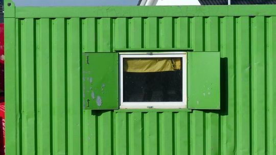 Lublin wycofuje się z pomysłu kontenerów dla ubogich. Element "polityki marginalizacji społecznej"