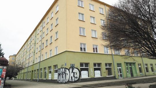 Lublin: Wynajęli lokal po znanej restauracji. Od trzech lat nic tam się nie dzieje