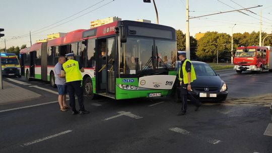 Lublin. Wypadek na rondzie i ogromne korki
