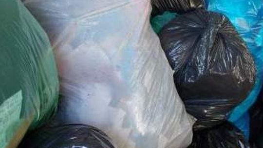 Lublin: Wyrzucał śmieci na dziko, wpadł przez baner