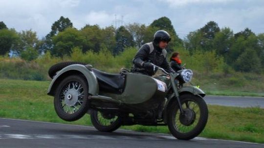 Lublin: Wyścig zabytkowych motocykli Super veteran 2012