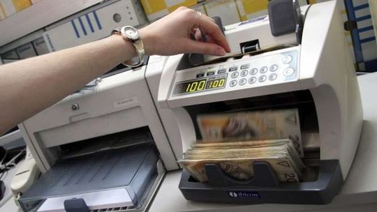Lublin: Założył konto oszustowi i wpłacił 50 tys. zł. Pracownica banku była zdumiona