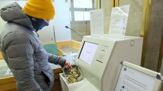 Lublin: Zamień monety na banknoty. Pomoże w tym samoobsługowa maszyna