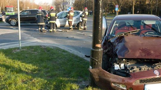 Lublin: Zderzenie mercedesa i fiata (zdjęcia)