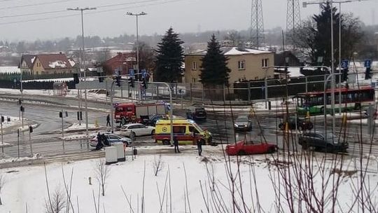 Lublin: Zderzenie samochodów na skrzyżowaniu Zelwerowicza i Koncertowej