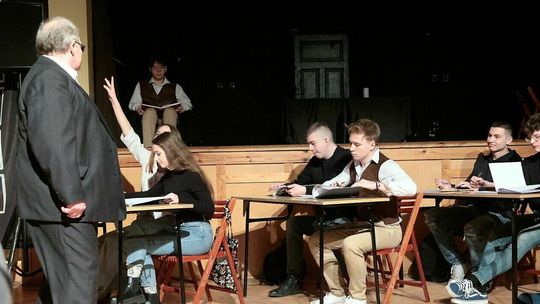 Lublin. Zwierciadła wróciły do II LO. Zdjęcia