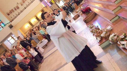 Lublinianie święcą pokarmy w kościele (zdjęcia)