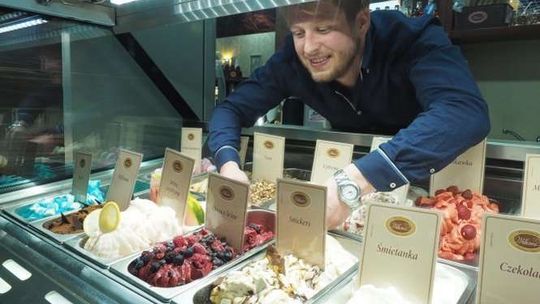 "Ludzie chcą lodów rzemieślniczych, nie przemysłowych". Jak zrobić dobre domowe lody?