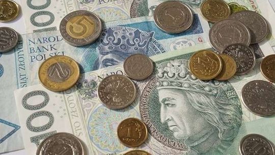 Ludzie władzy łatwo wydają pieniądze podatników. Tak samo postępowaliby ze swoimi? (list)