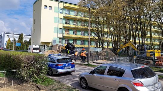 Ludzkie kości w pobliżu szpitala w Kraśniku. Wstrzymano roboty przy rozbudowie lecznicy