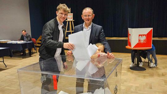 Łuków. Burmistrz wygrywa w pierwszej turze