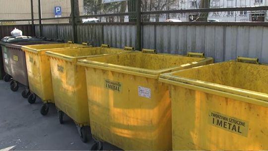 Łuków: Mieszkańcy blokowisk źle segregują śmieci. Będą kontrole