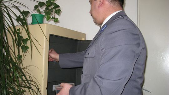 Łuków: Pieniądze znalezione przez Kubę czekają na właściciela