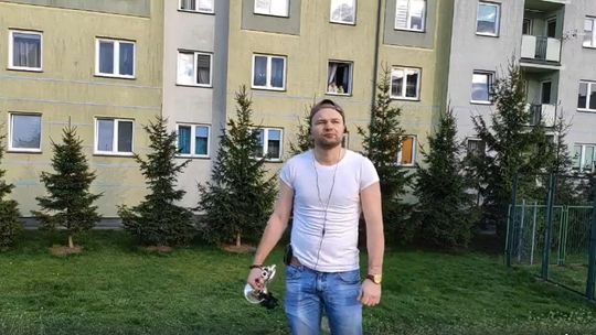 Łukowski Ośrodek Kultury organizuje koncerty balkonowe dla mieszkańców. Ktoś wezwał policję