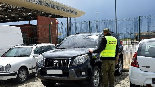 Luksusowa toyota odzyskana przez straż graniczną