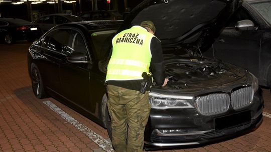 Luksusowe BMW skradzione we Francji, odzyskane w Terespolu