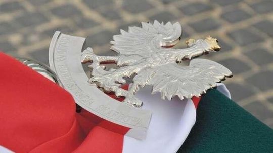 Lustracja w "skarbówce". Urzędnicy stracą pracę jeśli współpracowali ze służbami PRL