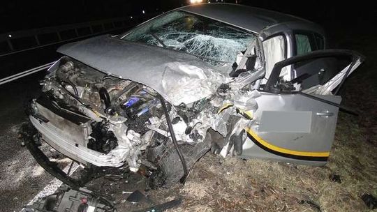 Łuszczów: Uderzył w jadący z przeciwka samochód