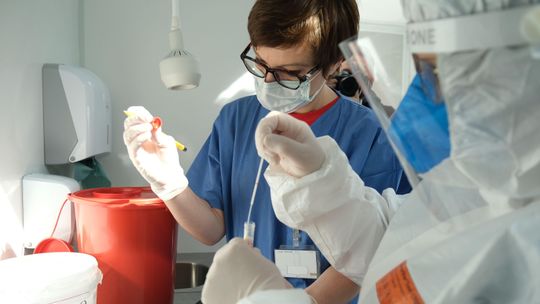 Ma być więcej punktów do przeprowadzenia testu na koronowirusa w Lublinie. Kolejki znikną?